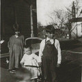 c 1925 approx - Dorothy, Bernice & Norman Ellsworth.jpg
